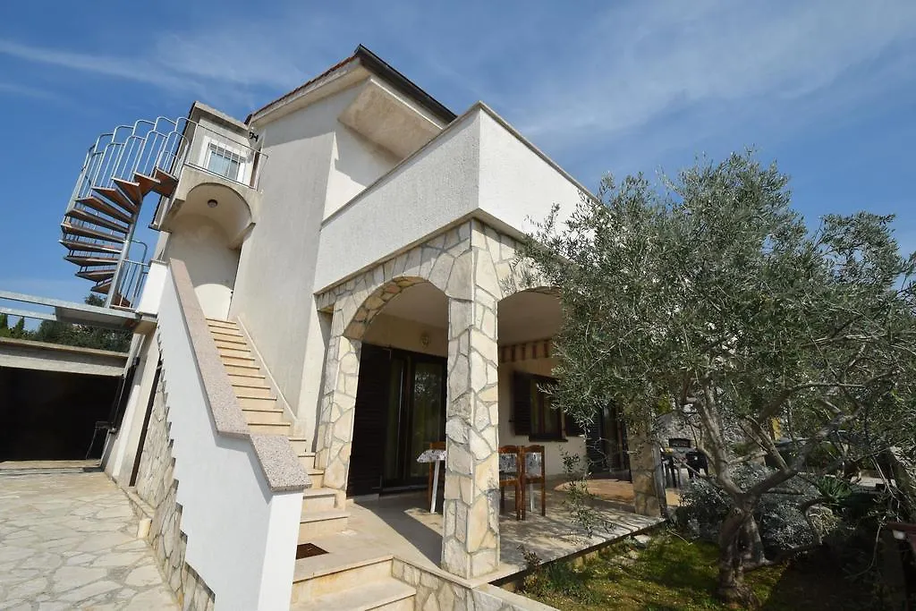 Apartments Matea Krk Town