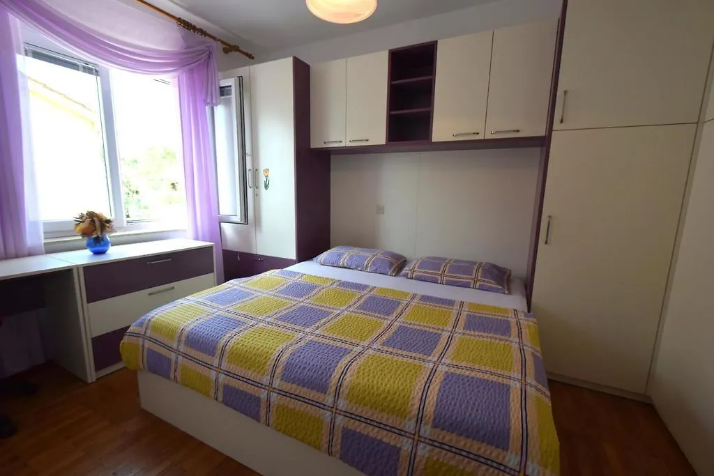 Apartments Matea Krk Town