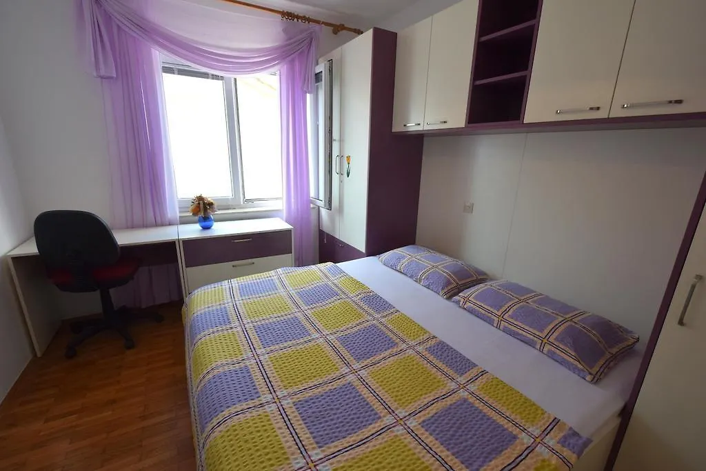 Apartments Matea Krk Town