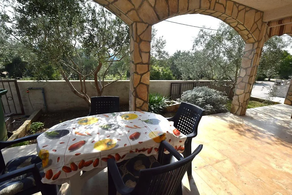 Apartments Matea Krk Town 0*,